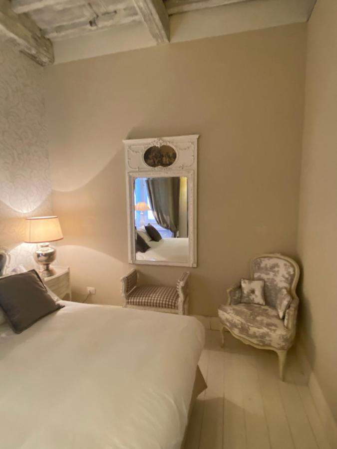 White Florence Suite Exteriér fotografie