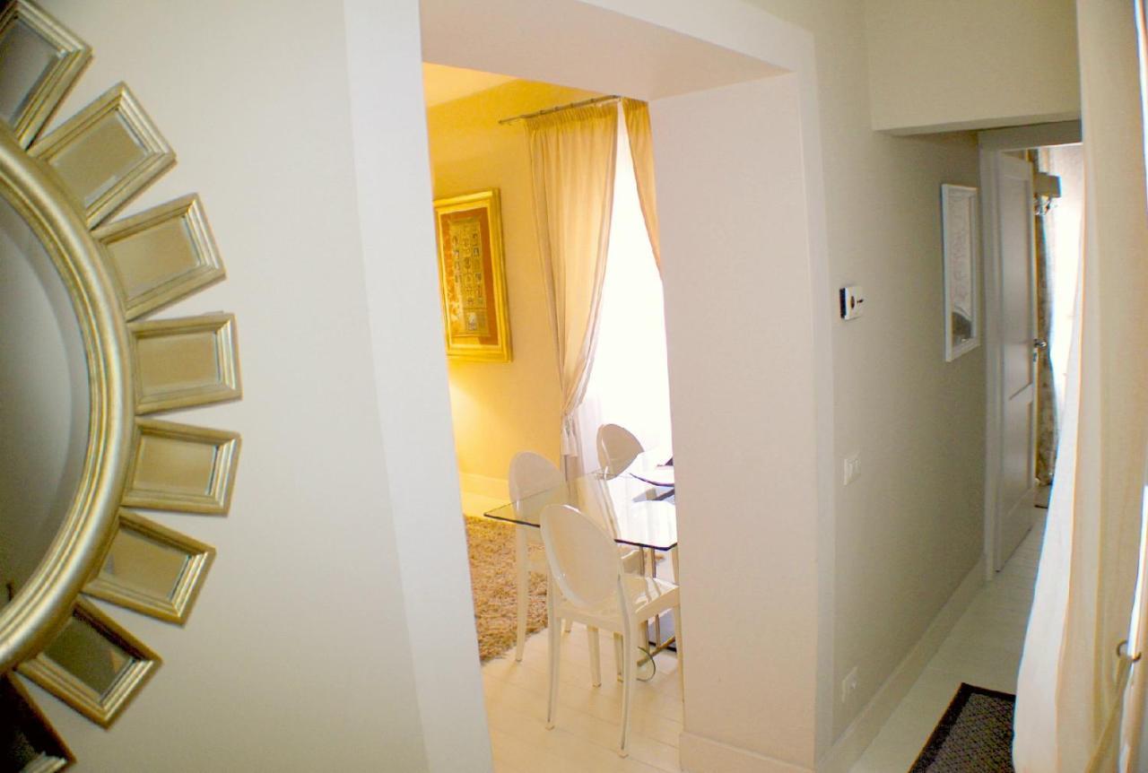 White Florence Suite Exteriér fotografie